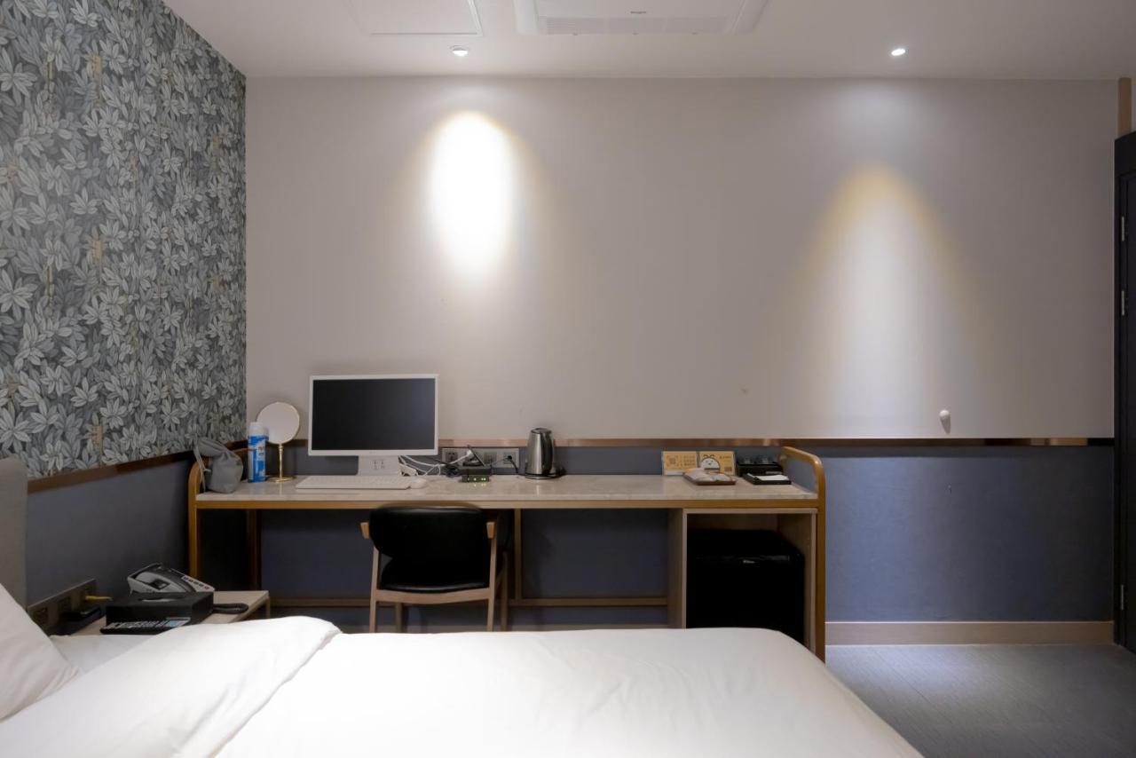 Hound Hotel Seomyeon-Beomcheon Busan Eksteriør billede