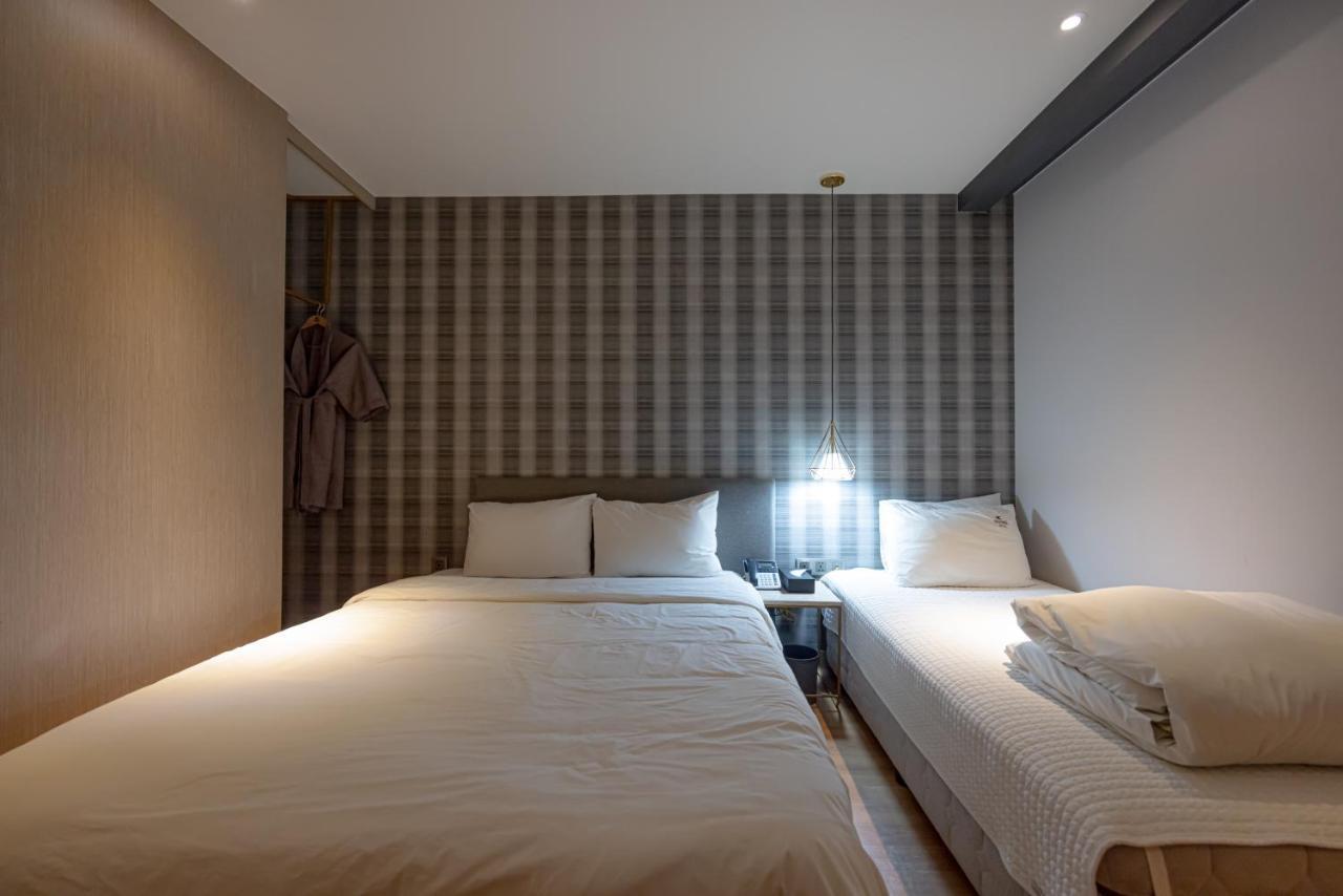 Hound Hotel Seomyeon-Beomcheon Busan Eksteriør billede
