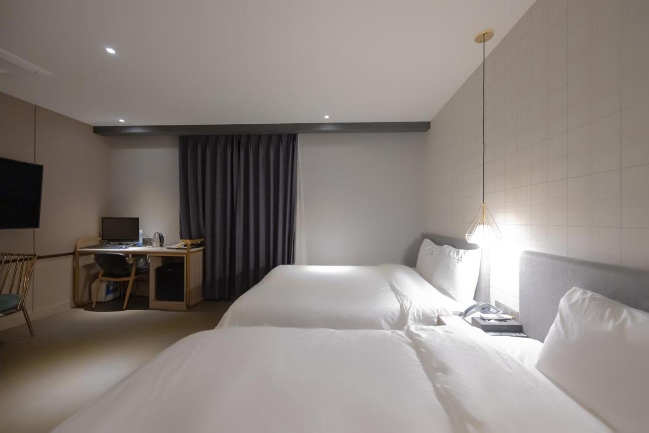 Hound Hotel Seomyeon-Beomcheon Busan Eksteriør billede