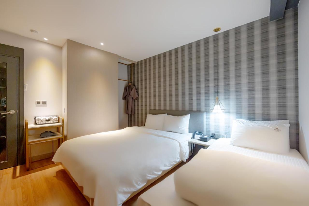 Hound Hotel Seomyeon-Beomcheon Busan Eksteriør billede