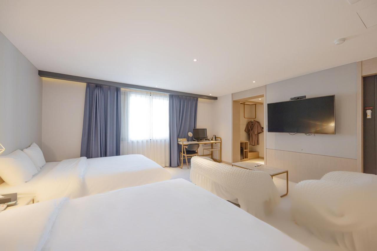 Hound Hotel Seomyeon-Beomcheon Busan Eksteriør billede