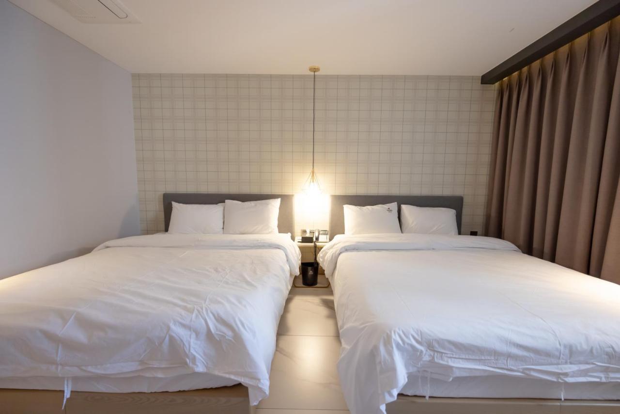 Hound Hotel Seomyeon-Beomcheon Busan Eksteriør billede